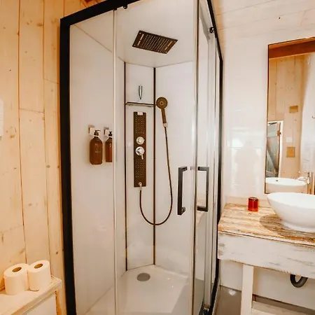 Chalet Le Cabanon Dore, Et Nature Chez Ivona
