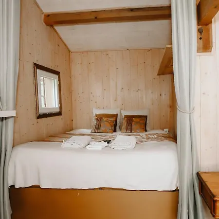 Chalet Le Cabanon Dore, Et Nature Chez Ivona Le Teich