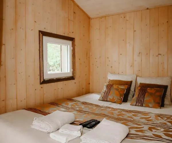 Le Cabanon Dore, Et Nature Chez Ivona * Le Teich