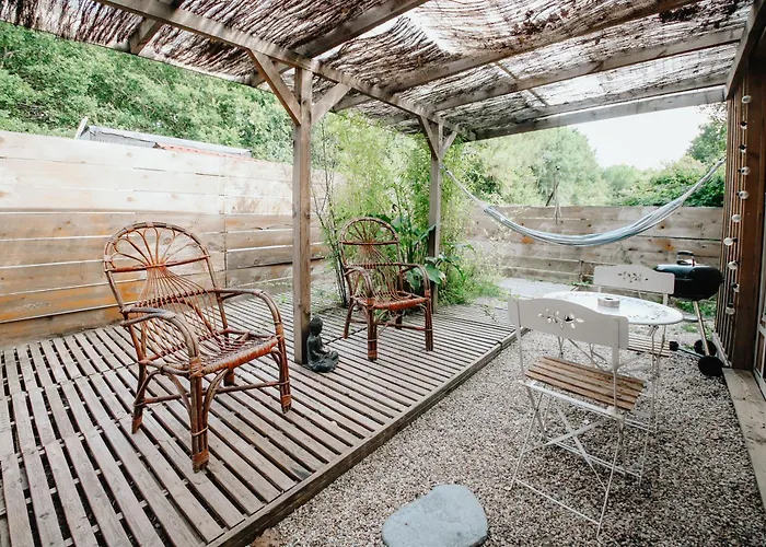 Le Cabanon Dore, Et Nature Chez Ivona *